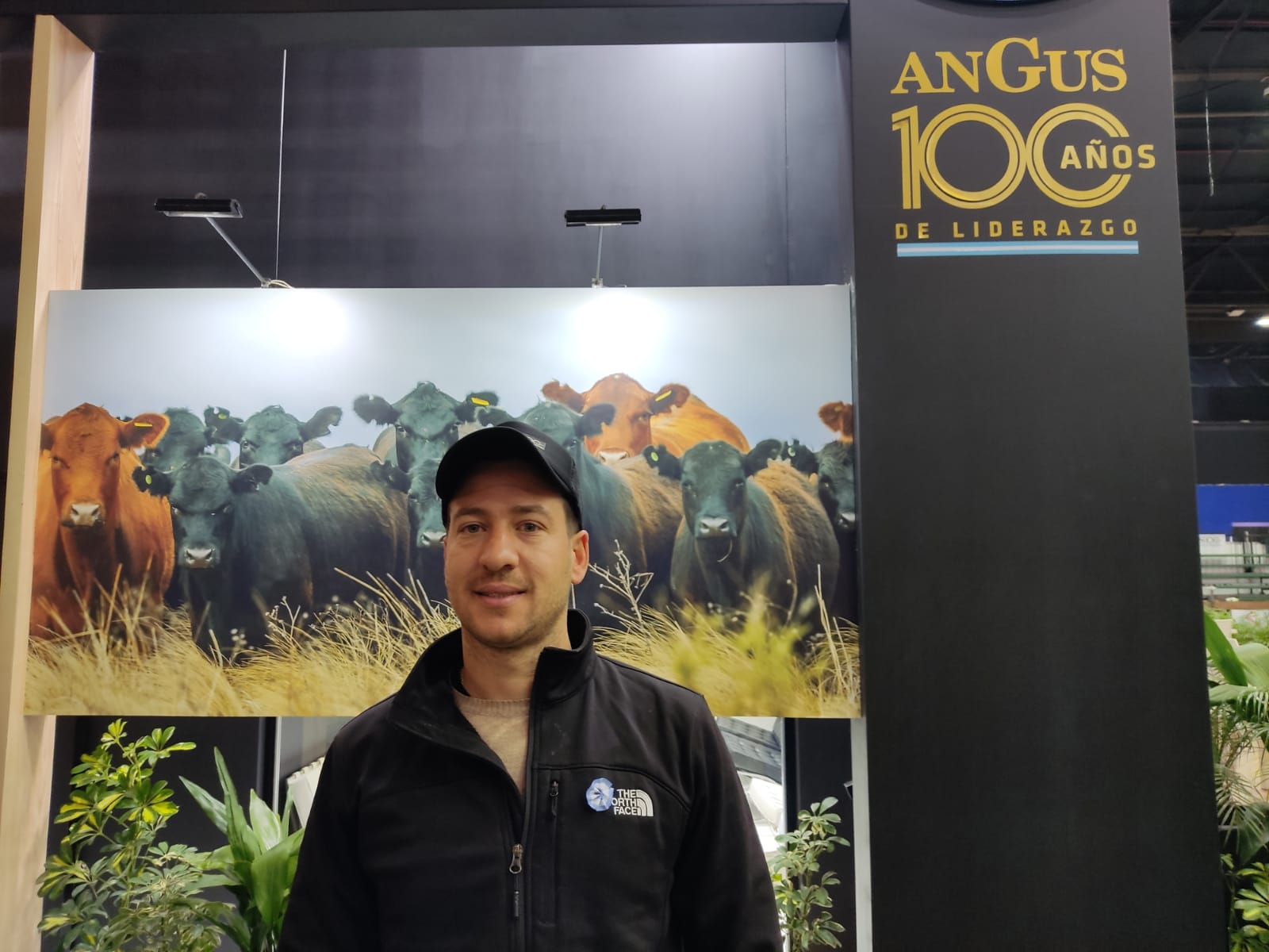 Juani Bernardi de Cabaña "Isolet" de Bell Ville presente en el centenario de Angus