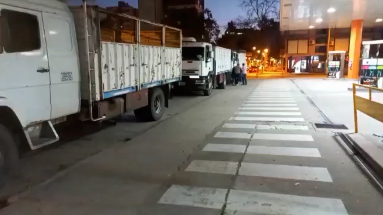 Transporte rechazó las críticas y estimó en cuánto tiempo se solucionará la escasez de gasoil