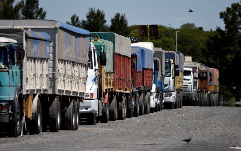 Los transportistas se movilizan hoy al mediodia al centro porteño