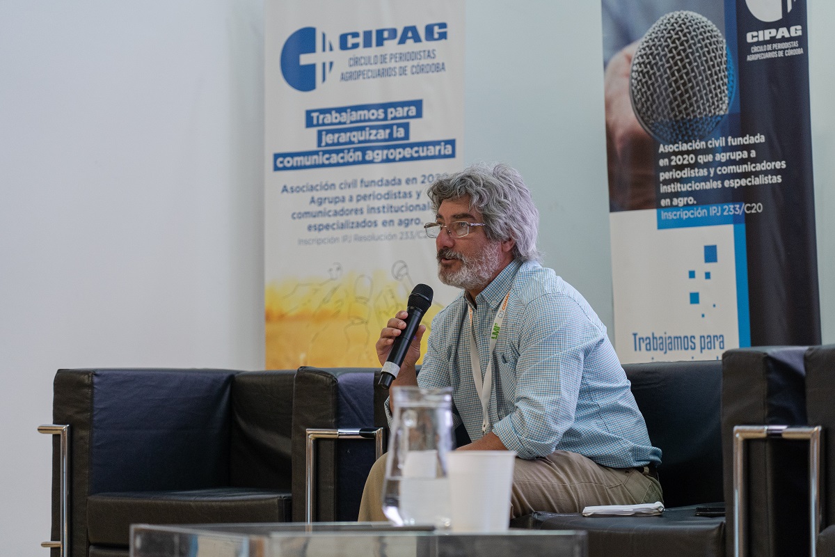 Matías Longoni: "Los periodistas agropecuarios son menospreciados y soportan un prejuicio por parte de otros colegas"