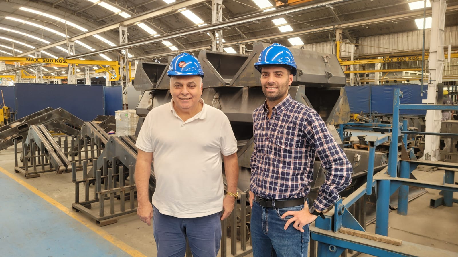 "Los Agusti" a las 17 horas por Radio Mitre desde la empresa Omar Martin