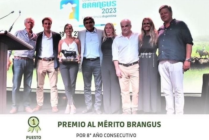 Cabaña "El Porvenir" recibió el premio al Mérito Brangus por octavo año consecutivo