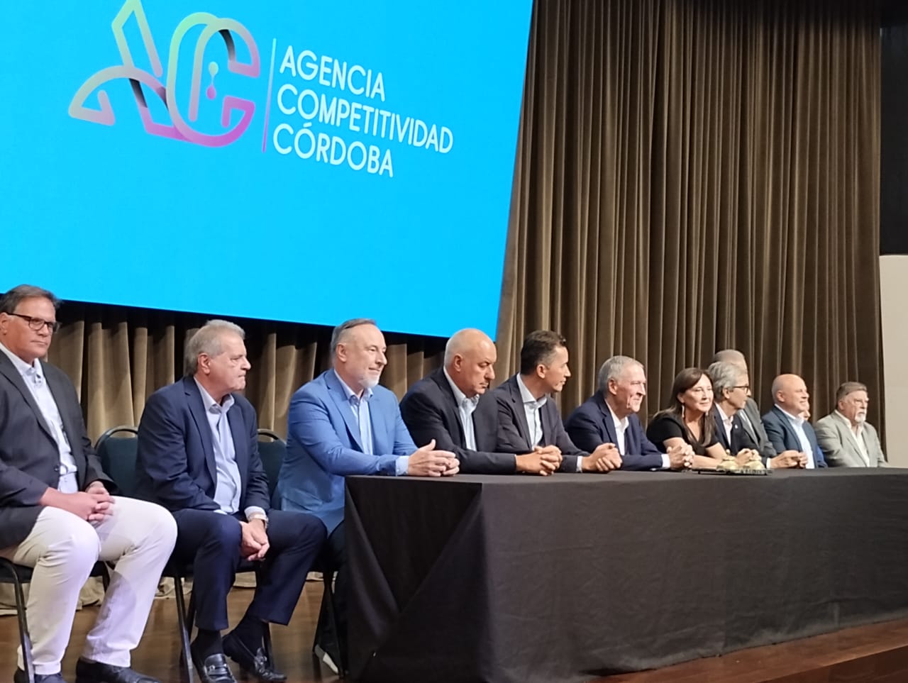 Schiaretti presentó la Agencia Competitividad Córdoba