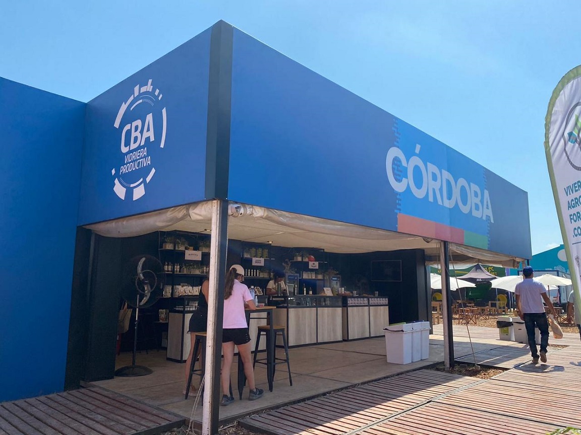 Córdoba: Más de 100 solicitudes de créditos para compra de maquinaria agrícola durante la Expoagro 2023