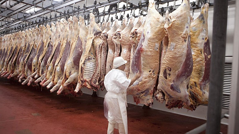 Anticipo de Daniel Urcia: Se firmó la paritaria en la carne con el 48% de aumento semestral y sin cláusula gatillo
