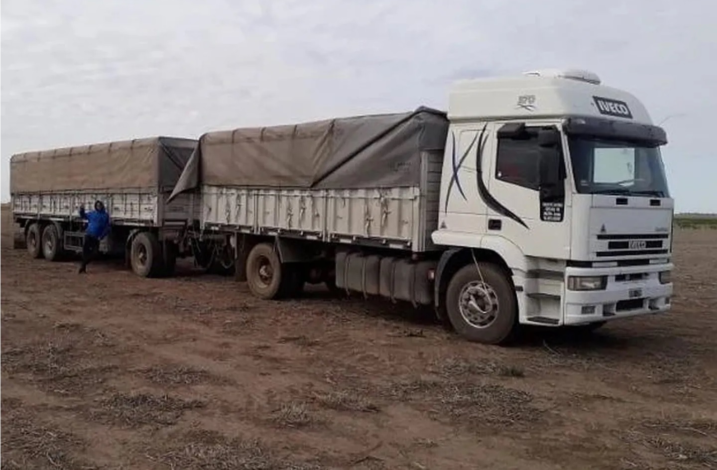 Transportistas se declararon en “estado de emergencia” y anunciaron un paro de actividades el 24 de abril