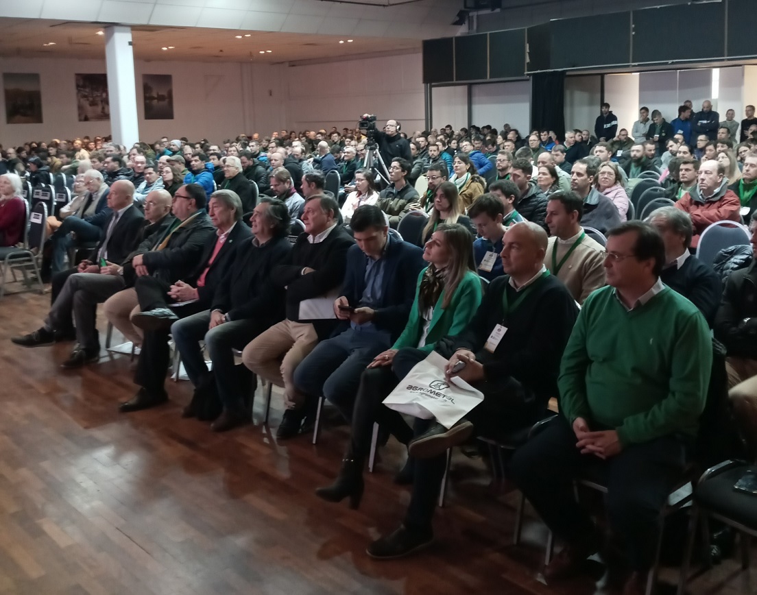 Masiva participación en el 12º Congreso Provincial de Ingenieros Agrónomos