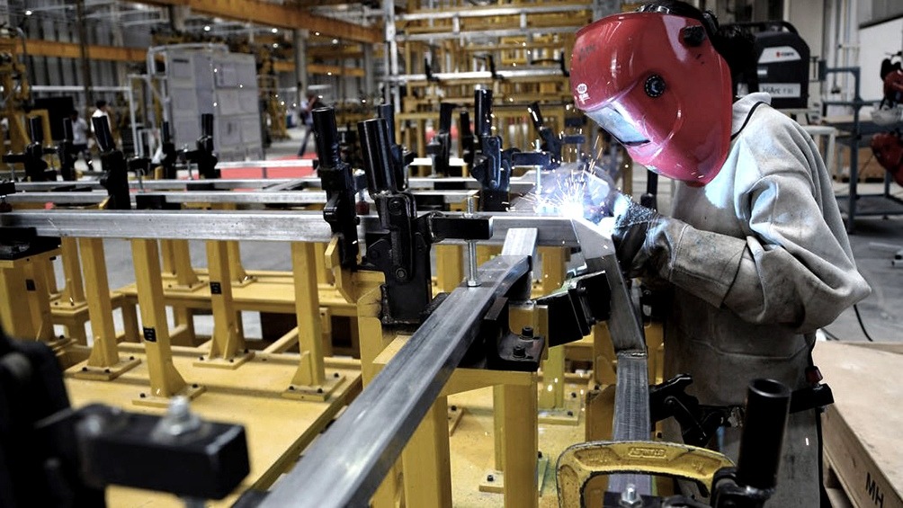 Metalúrgicos expresan la preocupación del sector por la imposibilidad de pagar a los proveedores del exterior