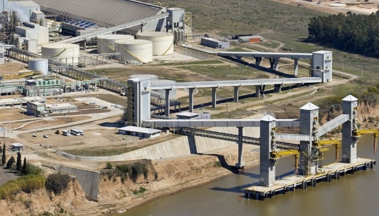 Argentina perdió a manos de Brasil el primer lugar en las exportaciones de harinas y aceites de soja por el impacto de la sequía