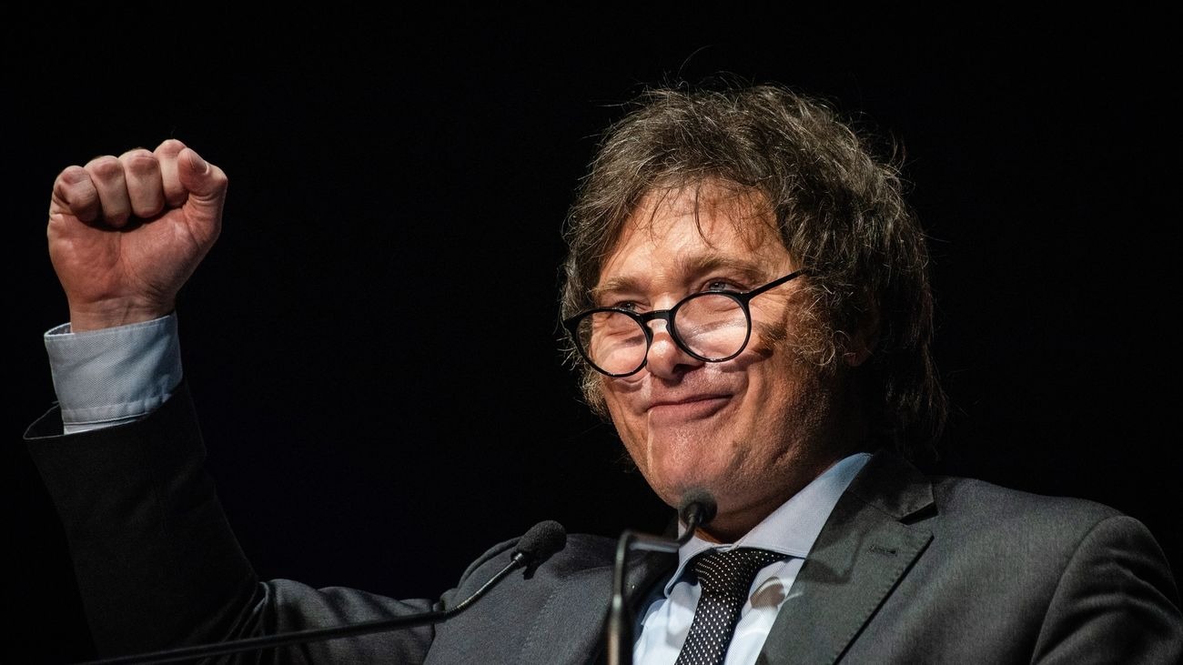 Milei dijo que “es necesario abrir el cepo al dólar antes de bajar las retenciones”