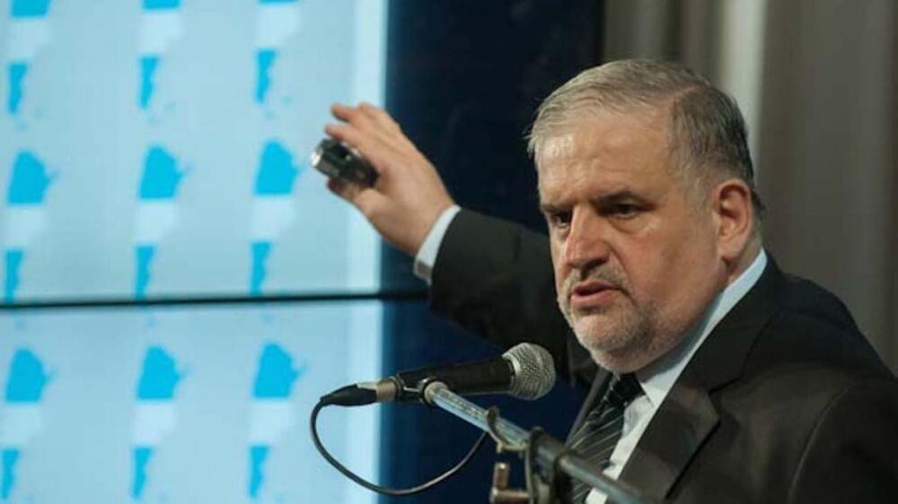 Vilella condiciona inicialmente su participación a quien será el Ministro de Economía