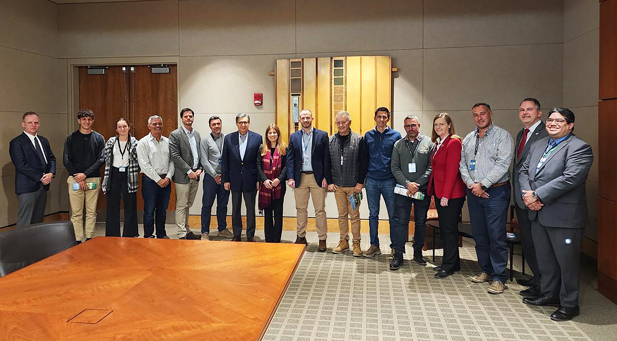 AKRON y una fuerte presencia en la National Farm Machinery Show y Encuentro con Autoridades en Estados Unidos