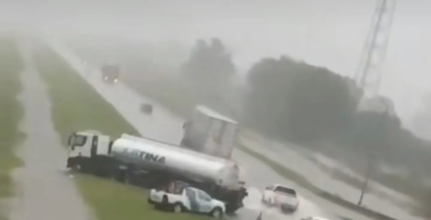 Lluvias intensas provocaron complicaciones en el transporte de granos hacia el Gran Rosario