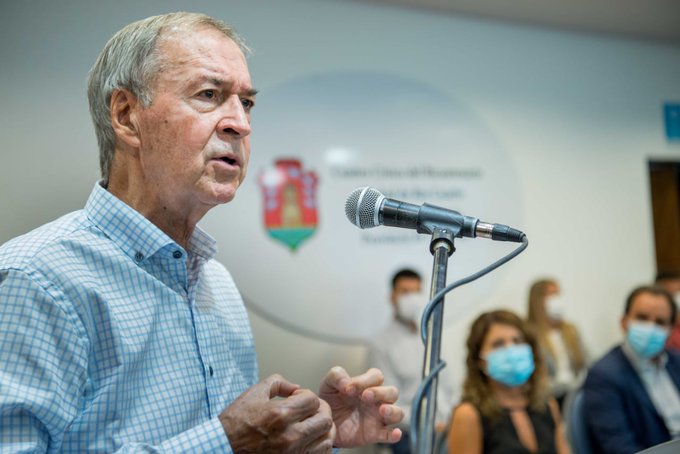 "Basta que nos metan la mano en el bolsillo a los cordobeses", reclamó Schiaretti en Río Cuarto