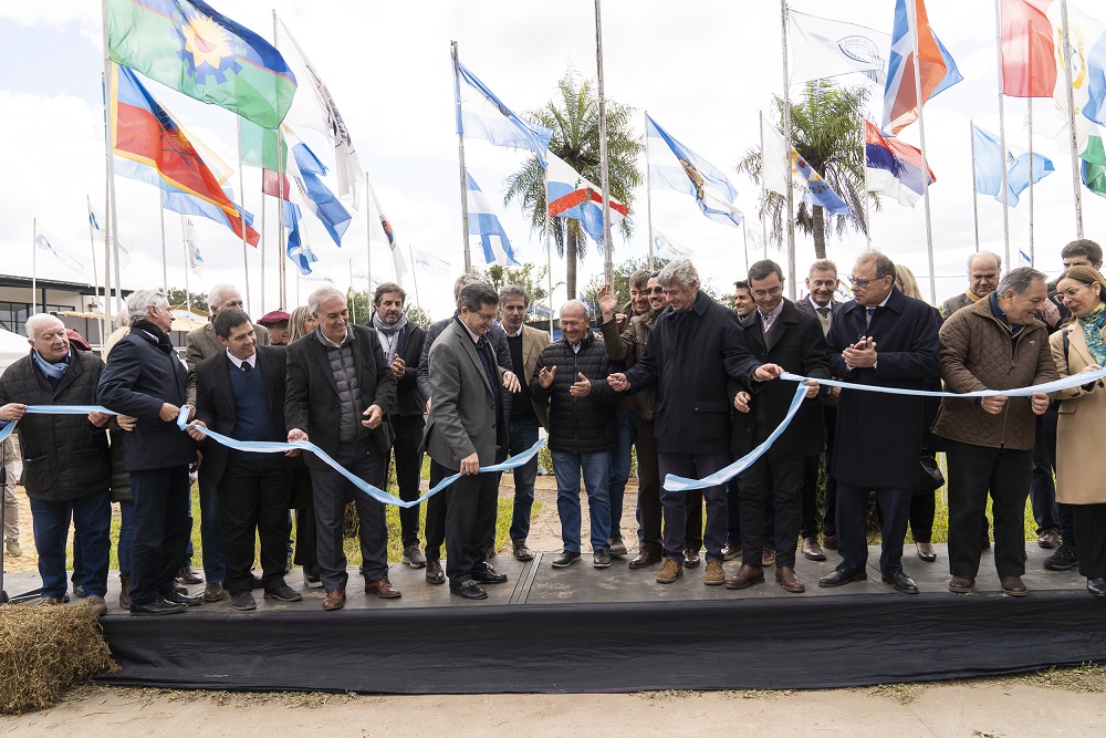 Con el corte de cintas, comenzaron las NACIONALES en Corrientes