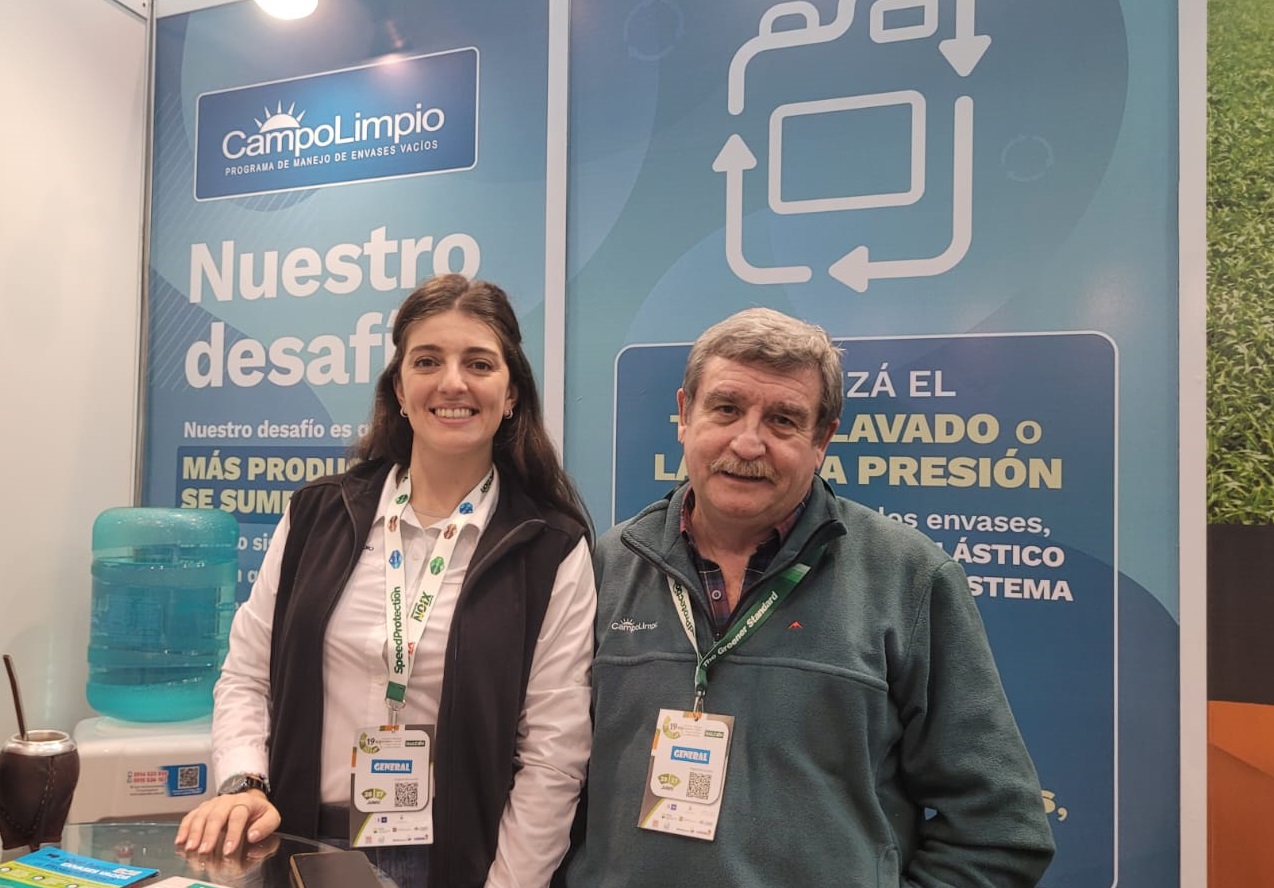Weiss resaltó la labor educativa continua de CampoLimpio: "Hacemos mucha docencia en todos lados. En colegios agrotécnicos, en asociaciones de productores..."