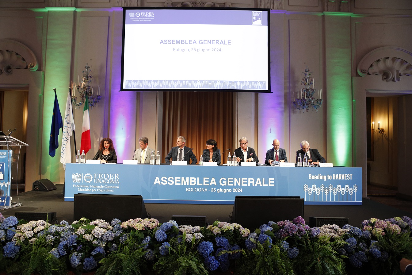 Maquinaria Agrícola: La Producción Italiana Supera los 16 Mil Millones