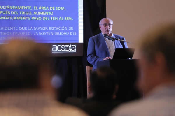El desafío de la soja está en mejorar la producción con tecnología y aumentar su industrialización