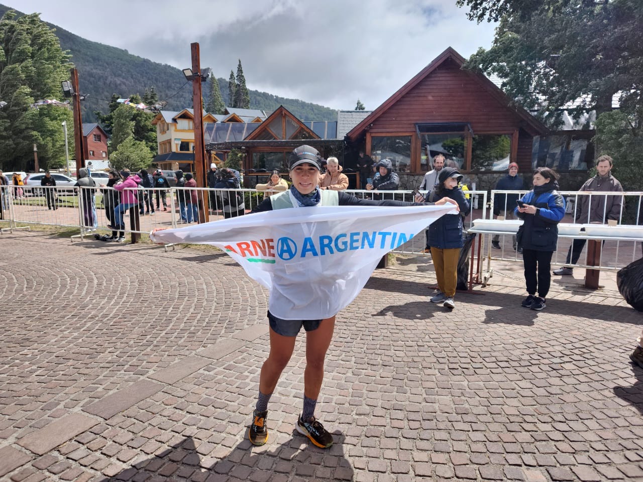 Belén Casetta, del team Carne Argentina, ganó La Etapa por El Cruce, la carrera de trail más importante del país