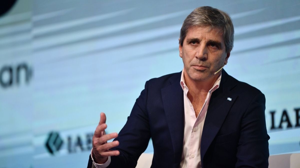 Caputo respondió a los gobernadores: "No necesitamos que nos recuerden que vinimos a bajar impuestos"