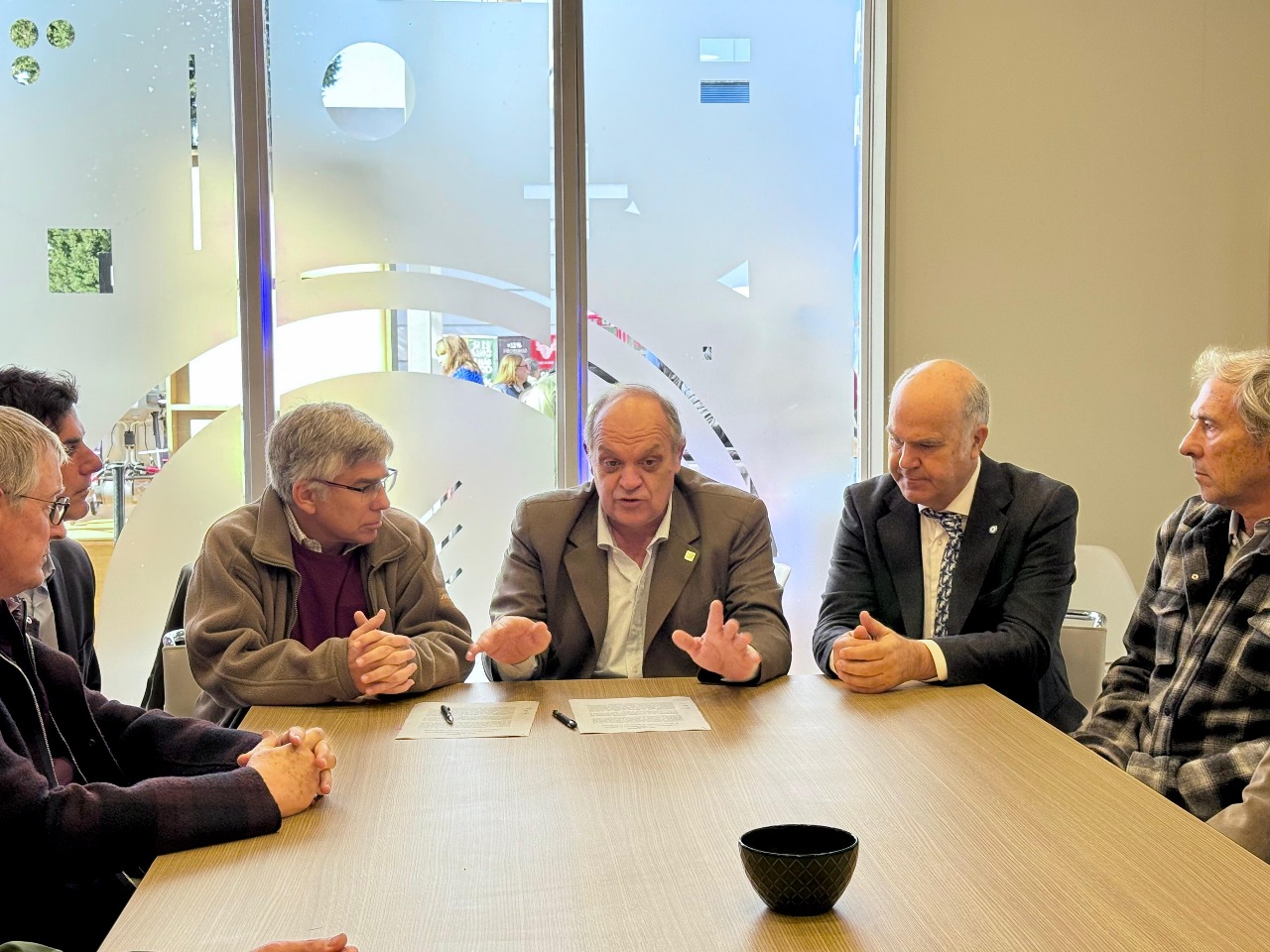 Hereford Argentina e INTA firmaron una carta de intención para avanzar en pruebas pastoriles que midan eficiencia y sustentabilidad