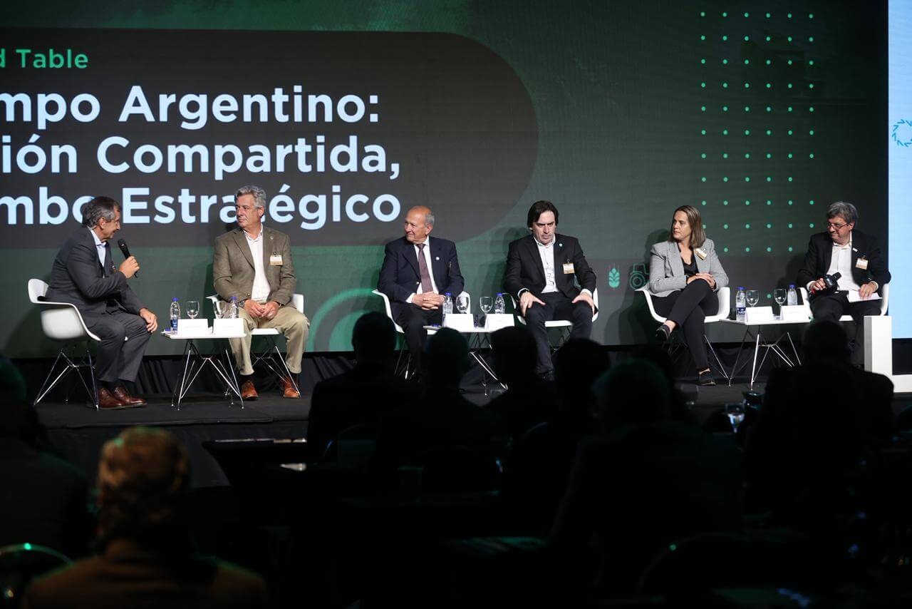El Gobierno reafirma al campo que la baja de retenciones "va a ocurrir"