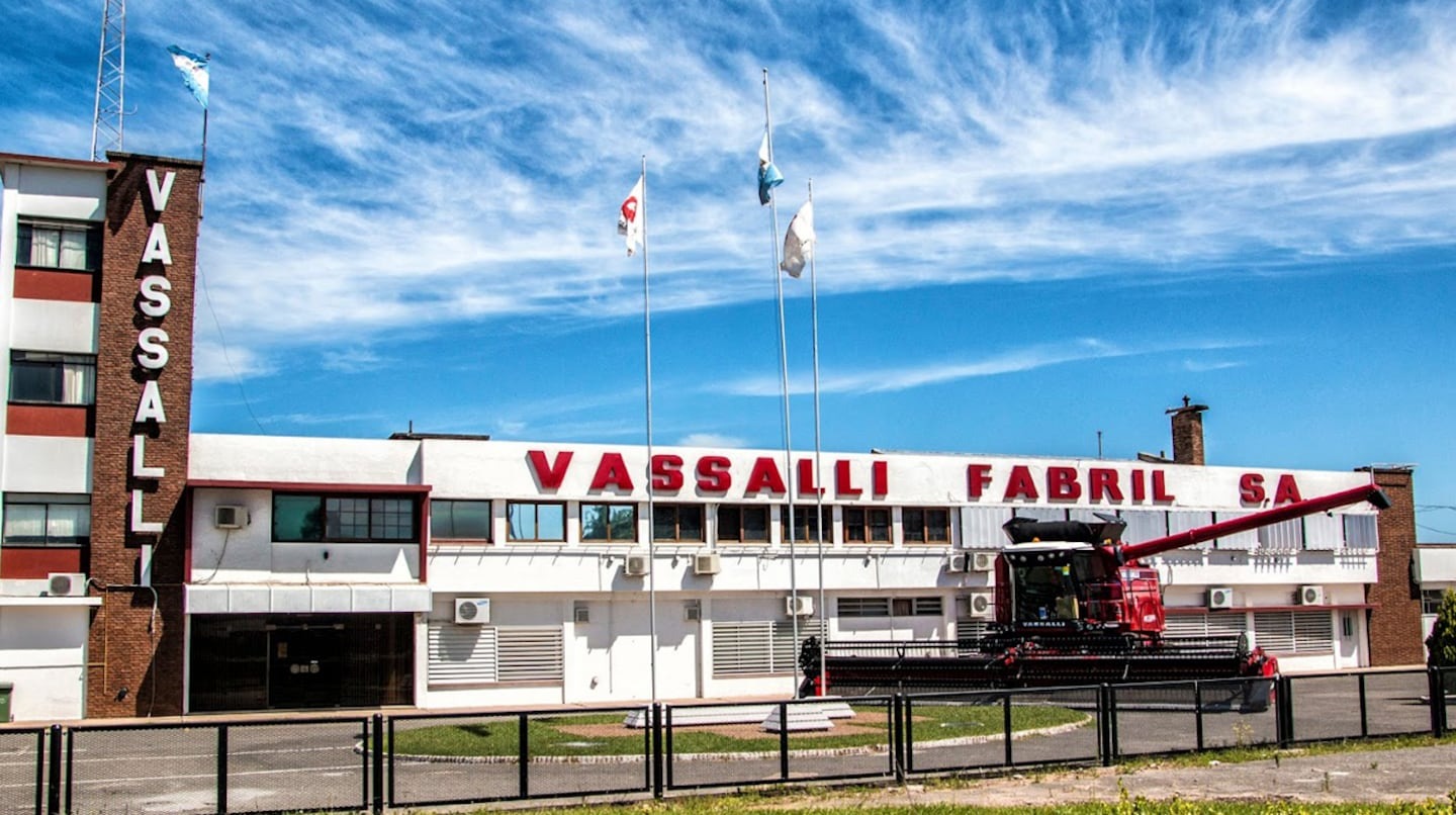 Durísima denuncia del gremio en Firmat: "Vassalli no cumplió con ninguno de los compromisos y abandonó a los trabajadores"