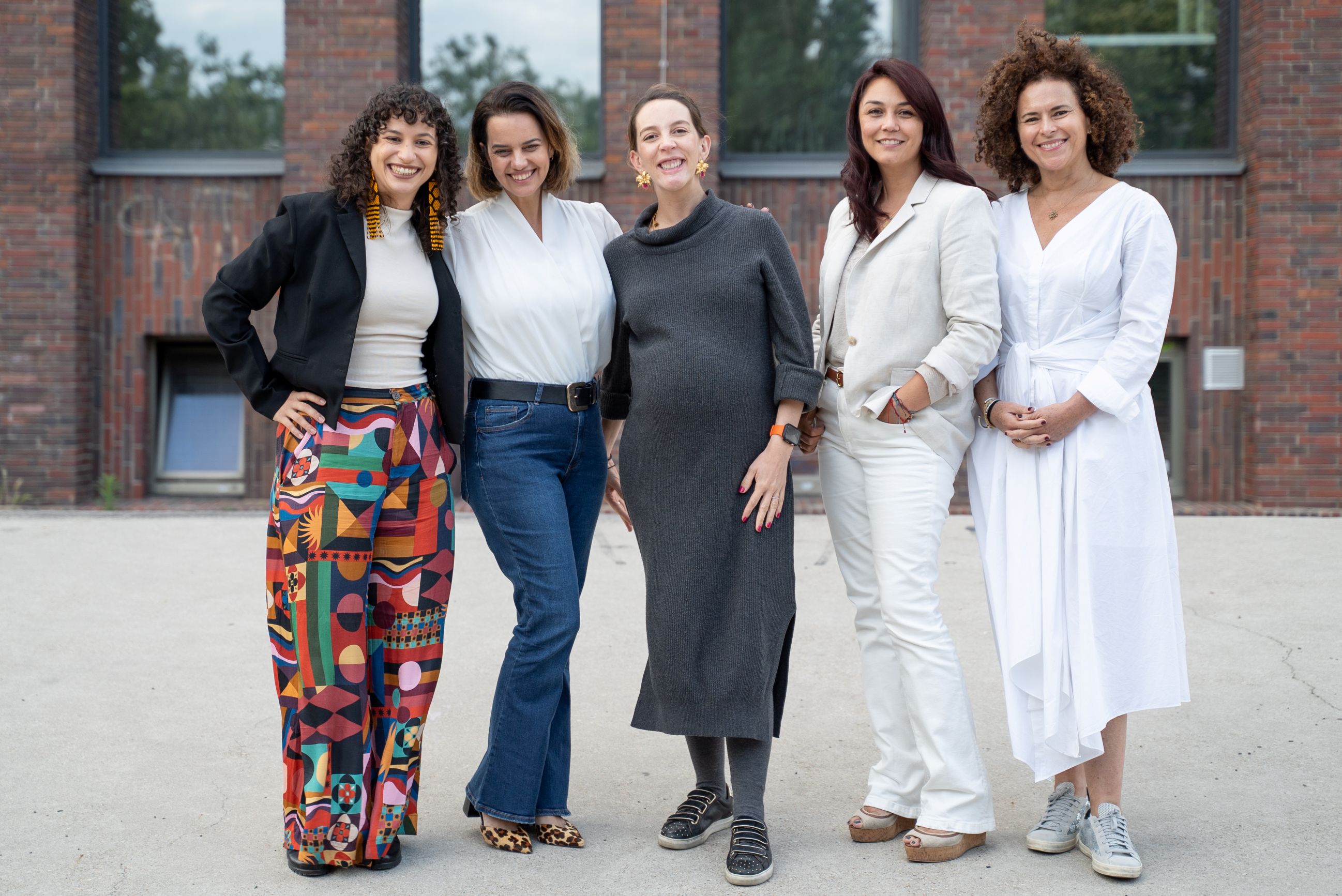 Bayer impulsa la innovación femenina en salud y alimentación con un premio global