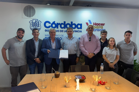 Córdoba regula las aplicaciones con drones en la producción agropecuaria