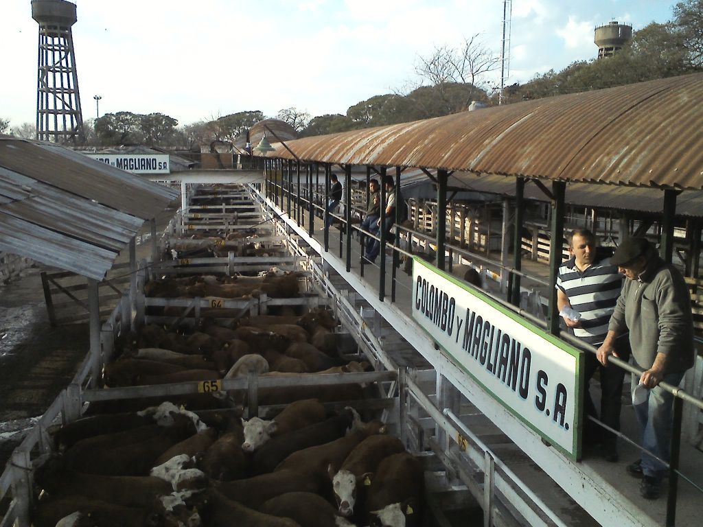 El Mercado de Hacienda de Liniers cierra sus puertas tras 121 años de actividad