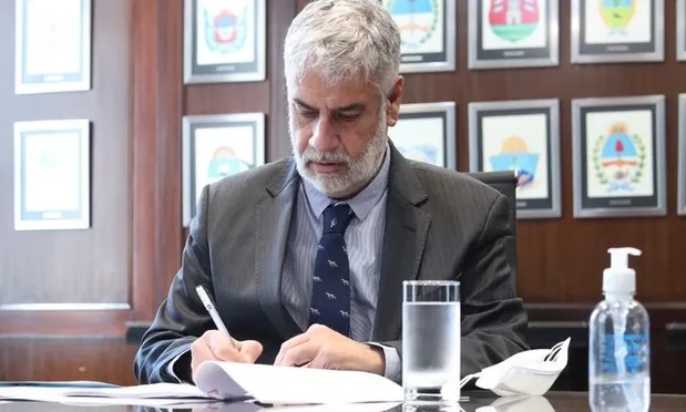 Rechazo del campo a la idea de Feletti de un salto brusco en retenciones: lo invitaron a conocer un campo